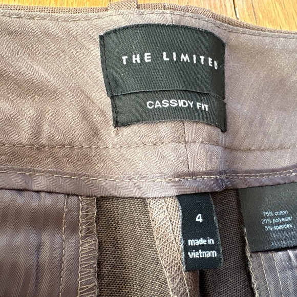 Bundle Of 3 Bermuda Shorts Bottoms - Picture 3 of 4